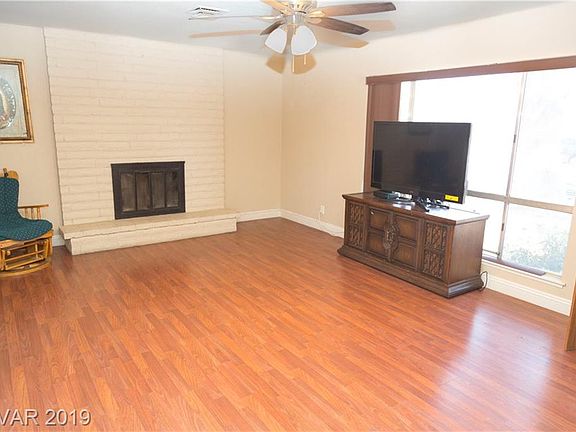 4th image of 3938 Avonwood Ave