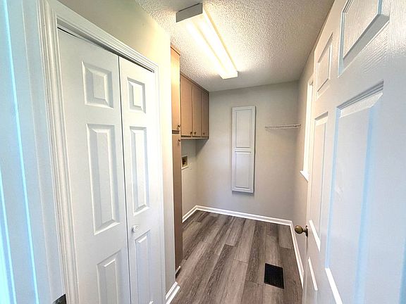 5th image of 3603 Ryans Bluff Dr