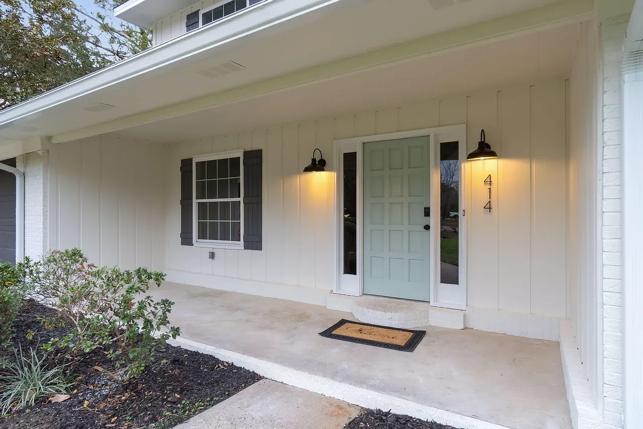 3 bed, 2.5 bath, 1991 sqft, $3,800 — Photo 4