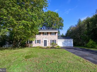 2607 Hazelwood Rd, Lancaster, PA 17601