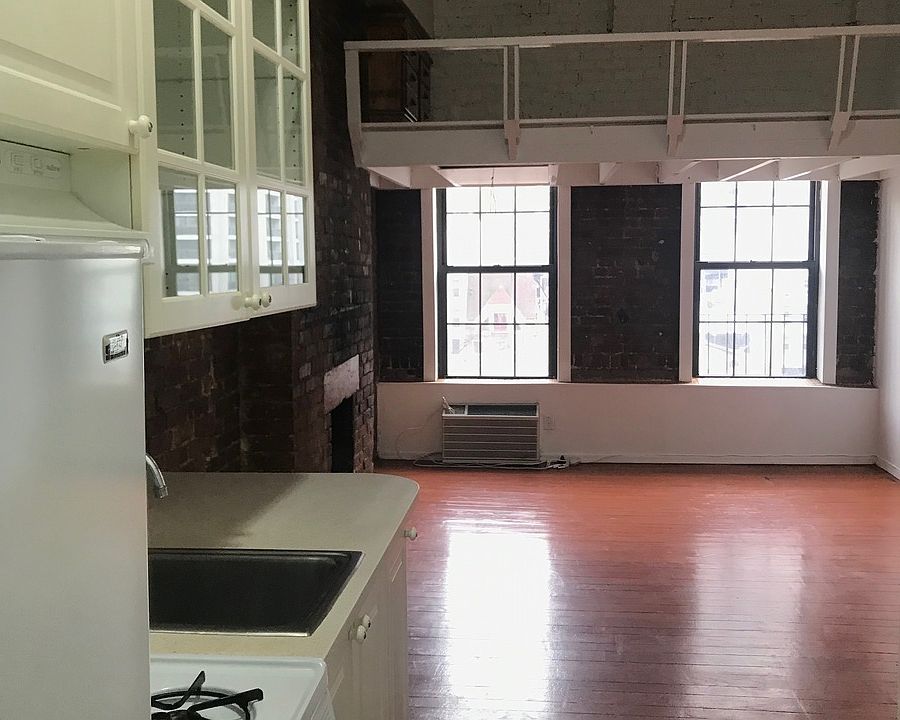 1st image of 313 E 60th St APT 4A