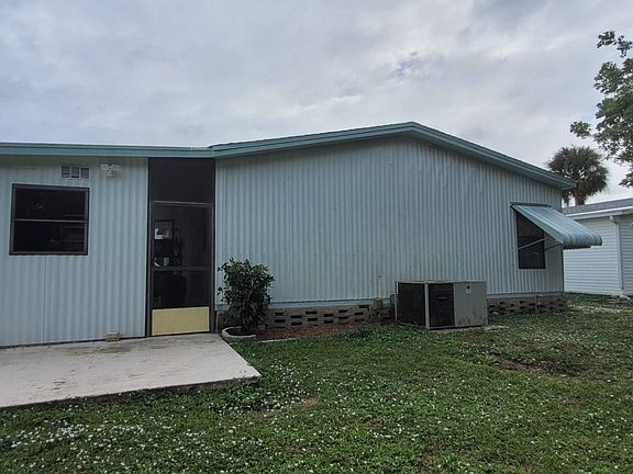 4th image of 15783 Balmy Point Ln