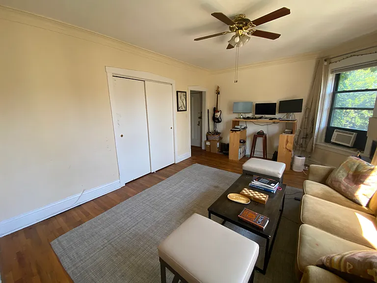 1471 W Carmen Ave #3S — Photo 3