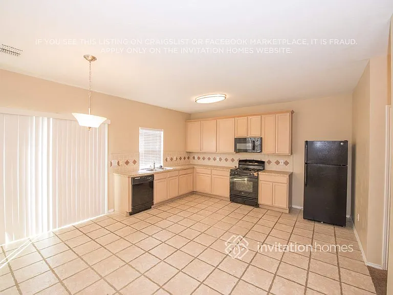 7704 Cresswell Dr — Photo 6