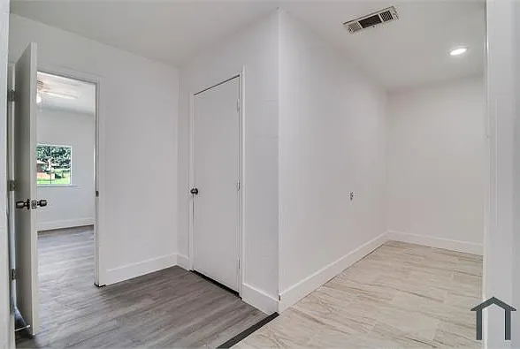 1622 Hillwood Dr — Photo 12