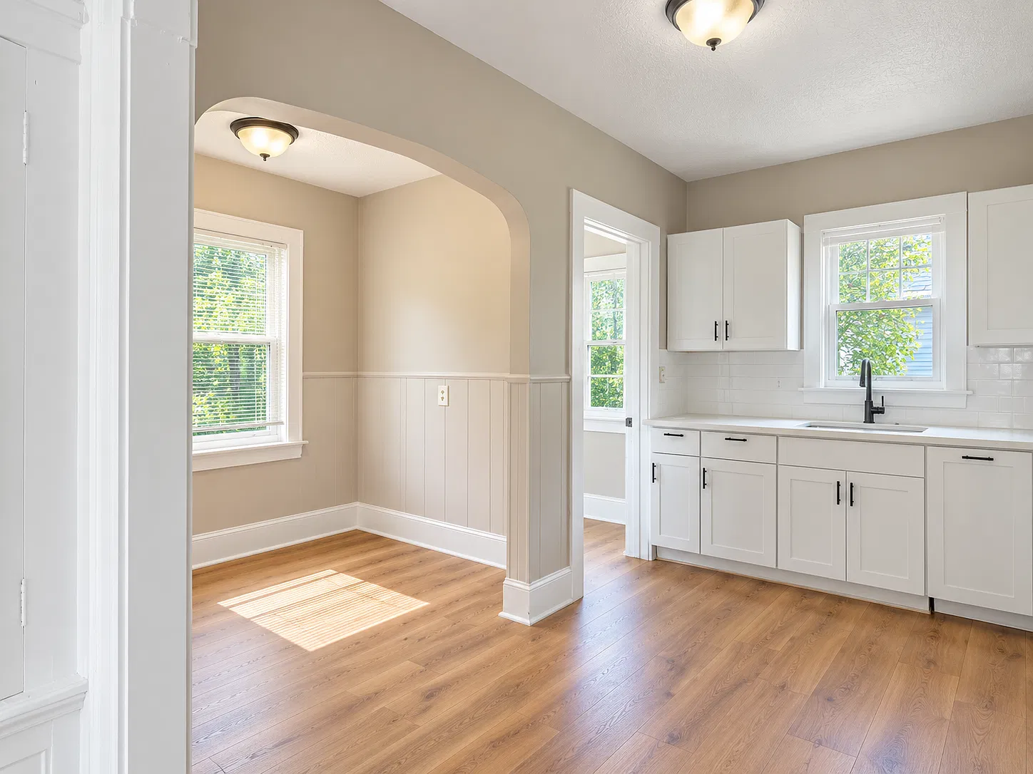 4 bed, 2400 sqft, $1,850 — Photo 4