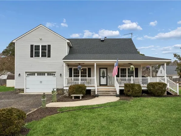 8020 Station Point Dr, West Point, VA 23181