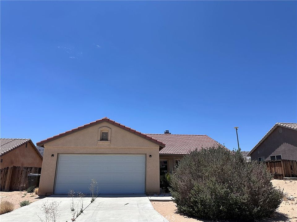 1st image of 71557 Sun Valley Dr #29