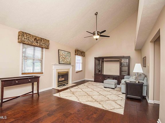 4th image of 8608 Charles Towne Ct