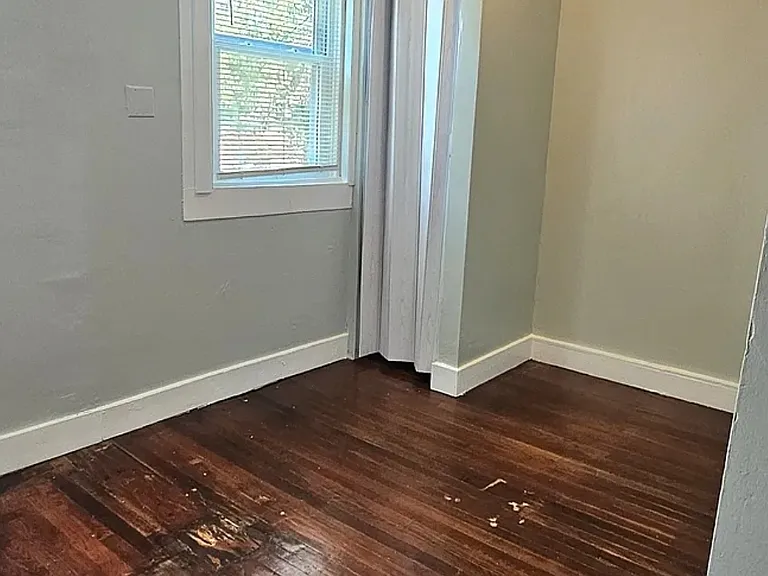 611 Elm St #B — Photo 9