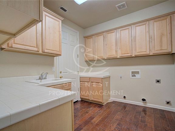 5th image of 309 Bantry Bay Ct