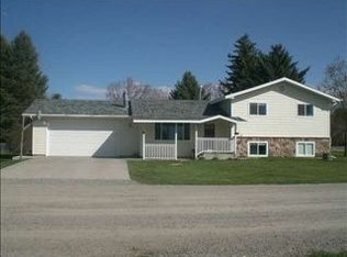 205 N 3rd St, Manhattan, MT 59741