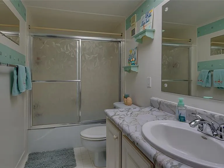 4900 Brittany Dr S #411 — Photo 38