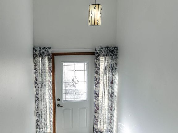 4th image of 5105 N 114th St