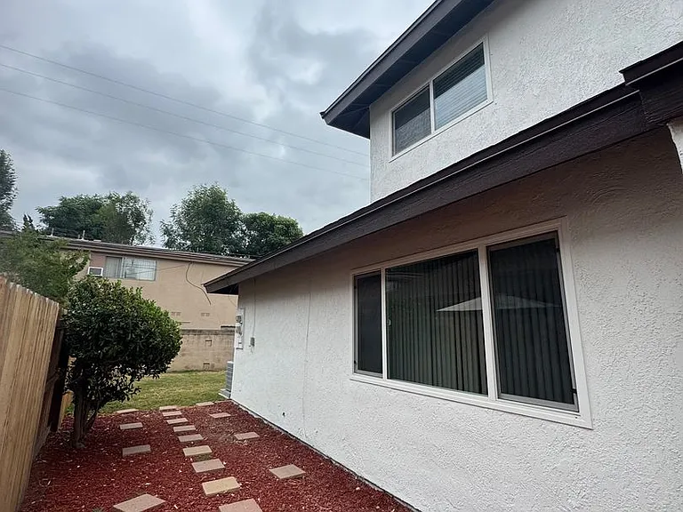2210 & 2212 E Avalon Ave — Photo 18