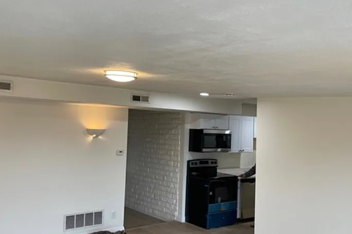770 W 220 N #A — Photo 15