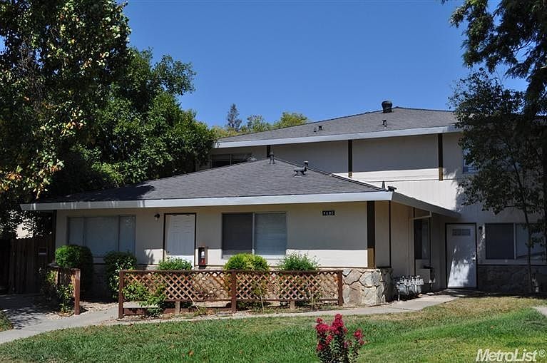 2nd image of 2405 Carta Ct