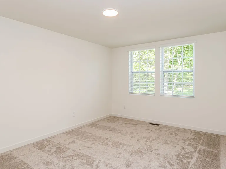 934 Maple Ave — Photo 18