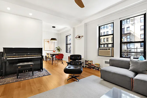 Sold by Compass | media 1
