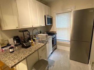 151 Loomis St APT 8, Burlington, VT 05401