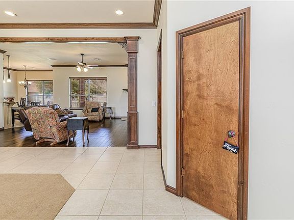 2nd image of 2921 SW 138th St