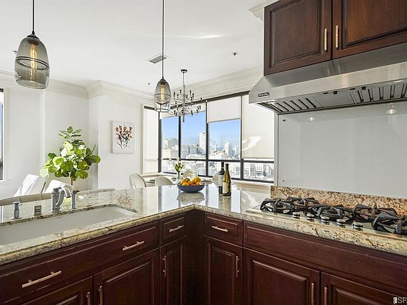 4th image of 690 Market St Ste 2201