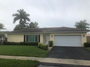 124 Saint Cloud Ln, Boca Raton, FL 33431