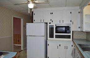 Fully Applianced Kitchen