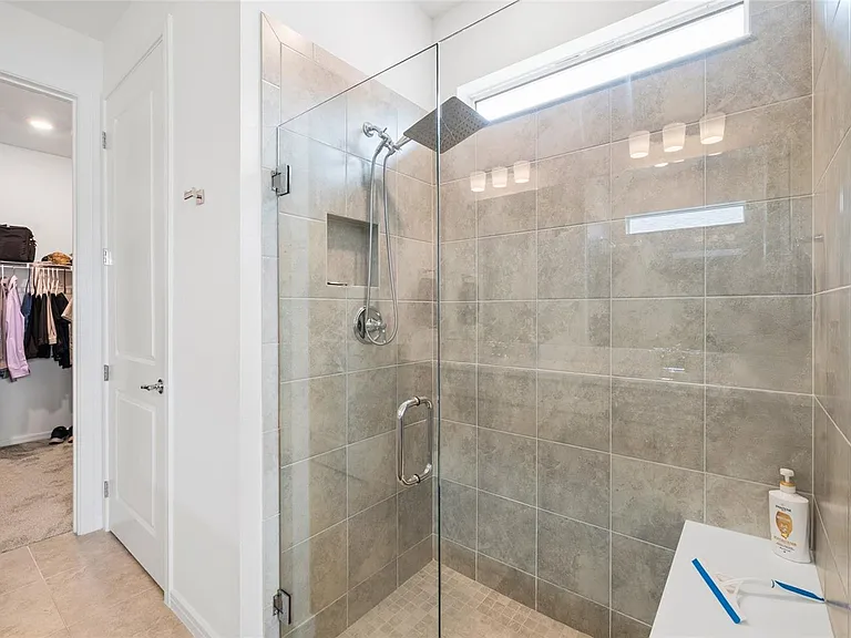 9454 Ballaster Pointe Loop — Photo 30
