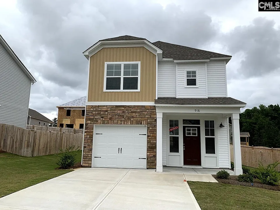 918 Oxbow Ln