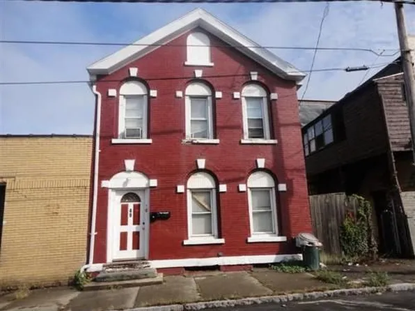 49 Ida St, Troy, NY 12180