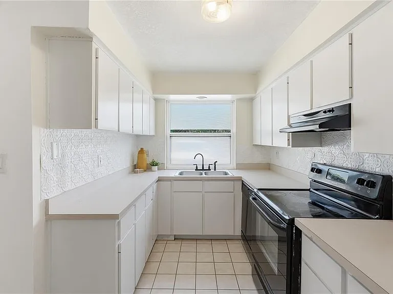 7551 Abonado Rd — Photo 10