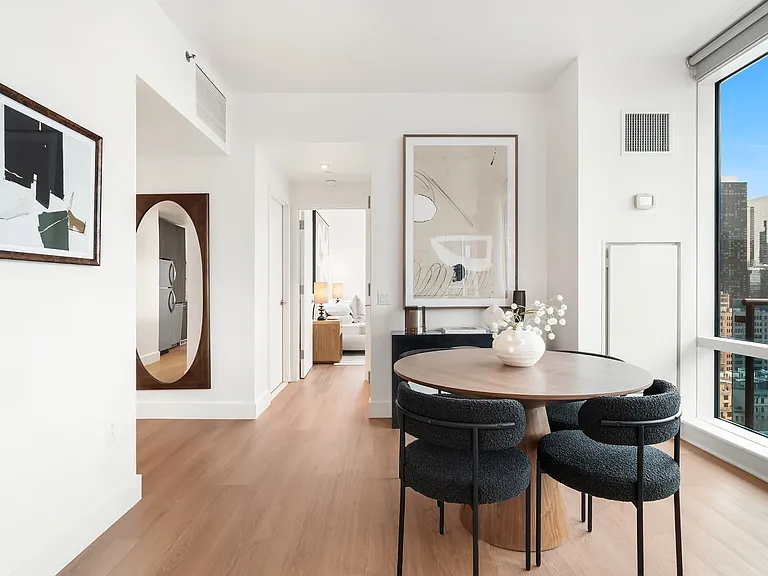 306 W 48th St #3C — Photo 7
