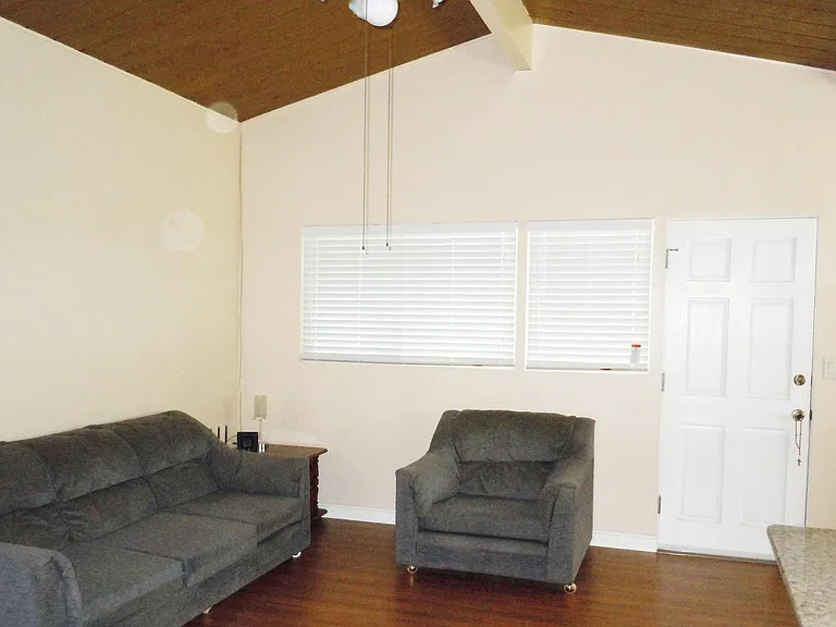 1551 Glenshaw Dr — Photo 6