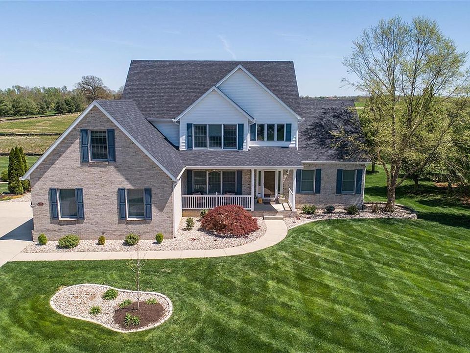 1st image of 120 Prairie Manor Dr