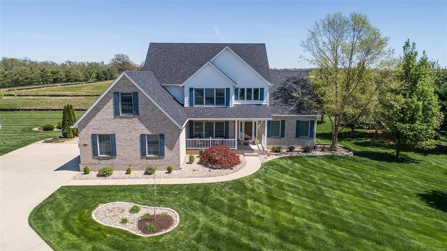 120 Prairie Manor Dr photo 1