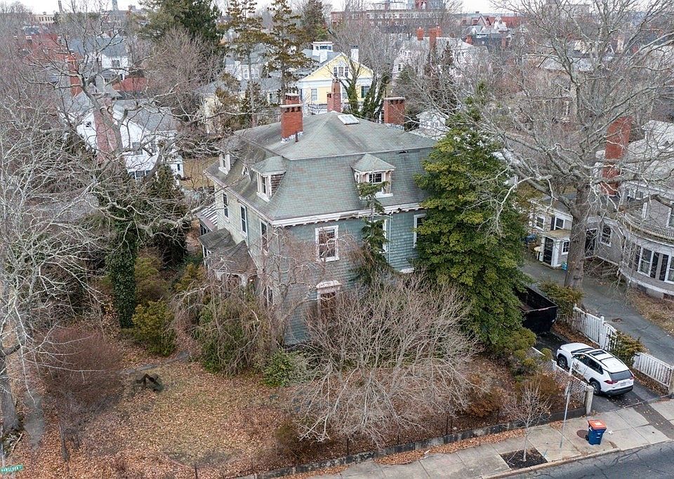 49 Hawthorn St, New Bedford, MA 02740 Zillow