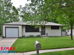 3220 N Cotner Blvd, Lincoln, NE 68507