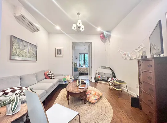 Rented by Doorway NYC, LLC | media 1