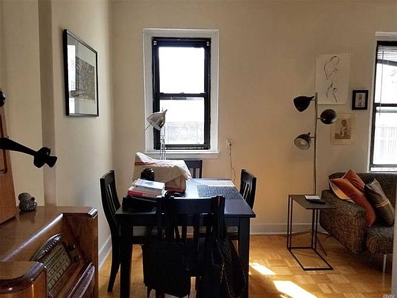 5th image of 2168 35th St APT 3E