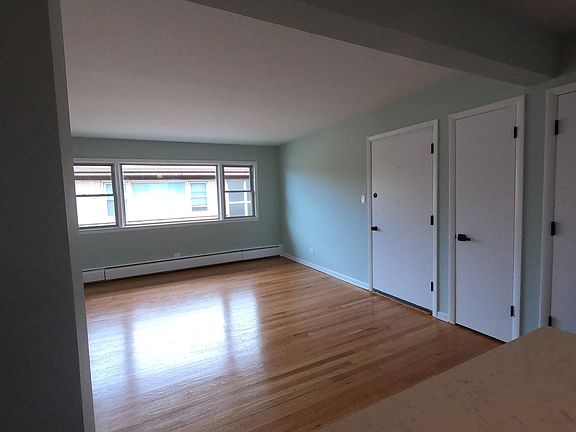 4th image of 839 Lathrop Ave APT 2W