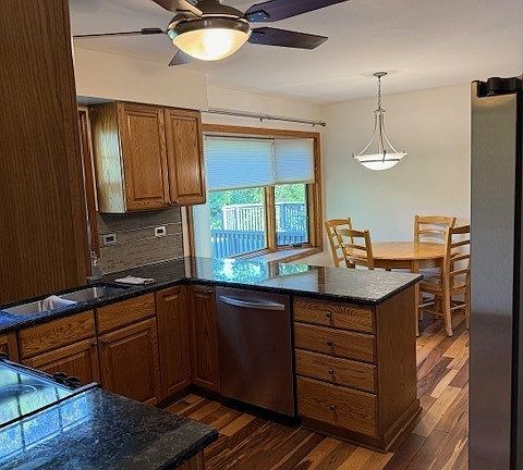 5th image of 102 N Stauffer Dr