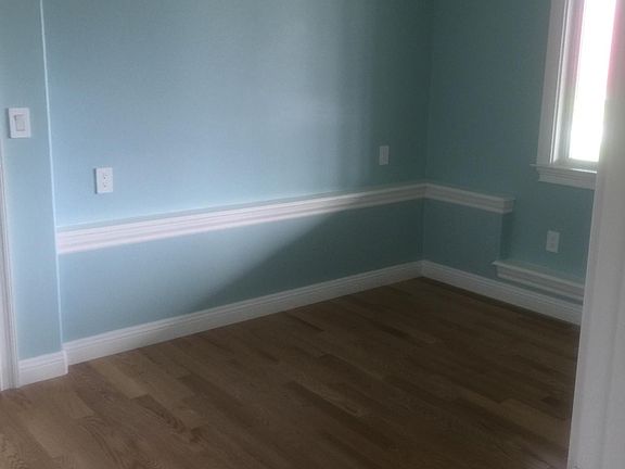 2nd image of 205 Golden Bay Dr