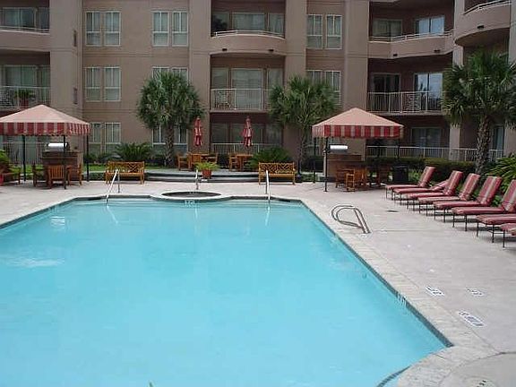 Enjoy all the benefits of urban life!