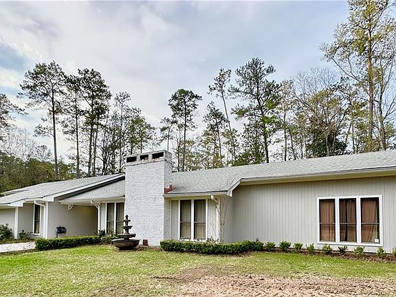 3rd image of 65 Magnolia Gardens Dr