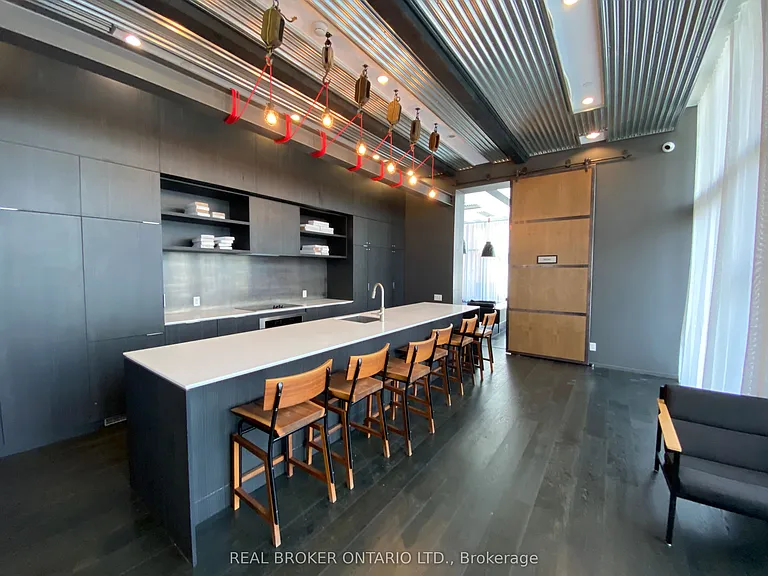 5 Saint Joseph St #3906 — Photo 27