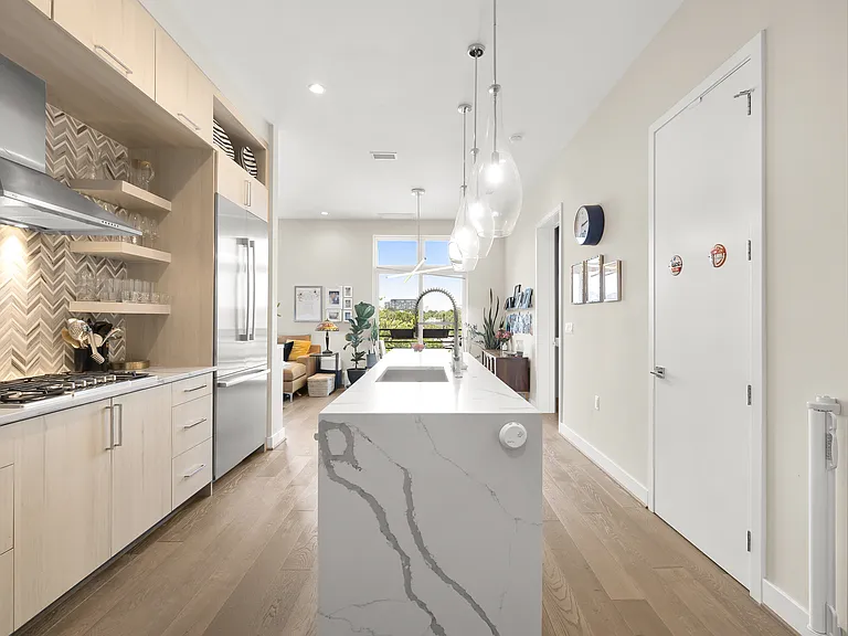 646 H St NE #601 — Photo 1