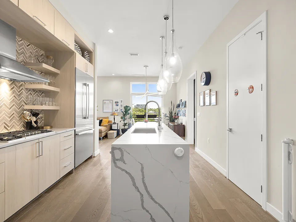 646 H St NE #Penthouse 1