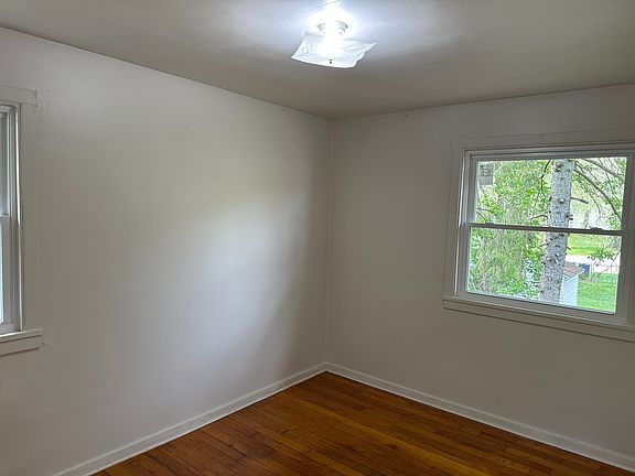 5th image of 2306 Deerfield Ct