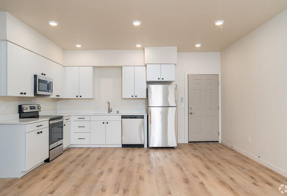 Hatch Apartments 714 S Hatch St Spokane WA Zillow